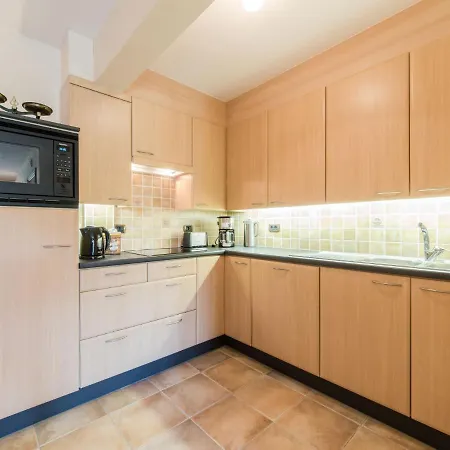 Appartamento Goldsands Ii 101 With Garage By Interhome