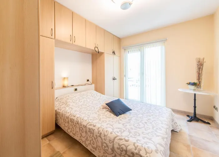 Goldsands Ii 101 With Garage By Interhome * 데한