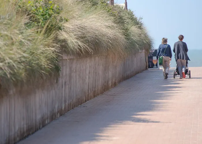 아파트 Goldsands Ii 101 With Garage By Interhome 데한